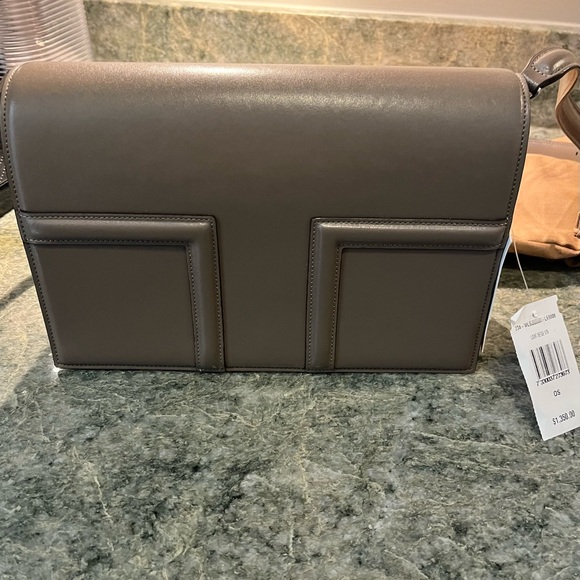 NWT Toteme T-flap handbag - can be used as crossbody or clutch. Dust bag incl. - Picture 6 of 6